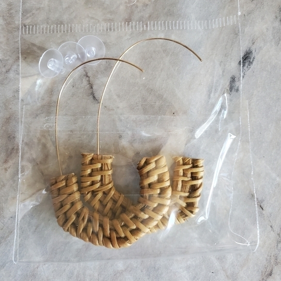 NEW Boho Ratan Half Hoop Earrings - Picture 3 of 3